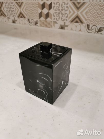 Многофункциональная коробка для ватных палочек