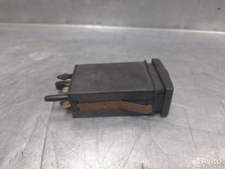 Кнопка обогрева заднего стекла Audi A4 B5