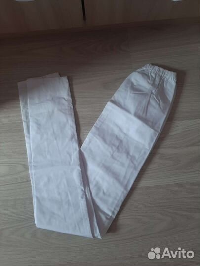 Медицинский костюм новый женский 48/170