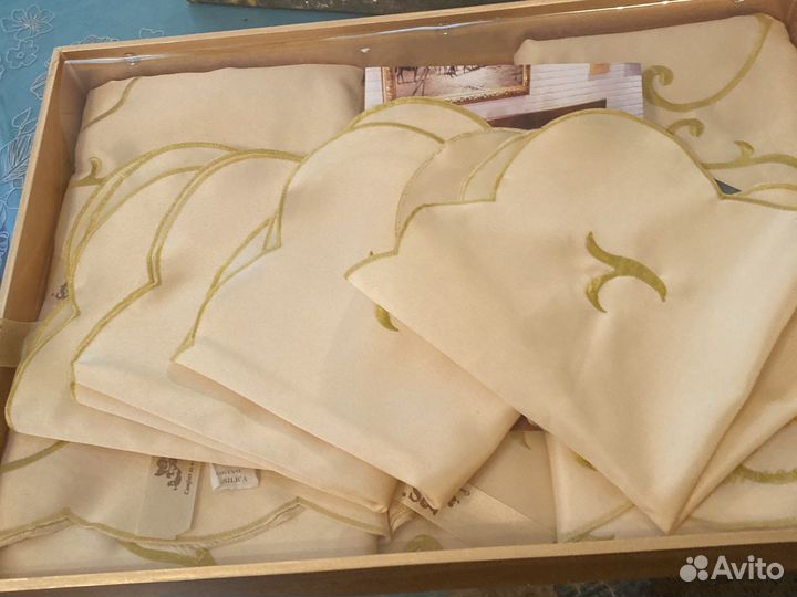 Скатерть с салфетками