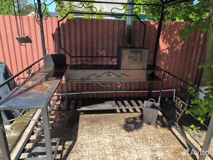 Мангал с крышей бу