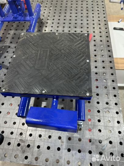 Подставка под кроссовый мотоцикл