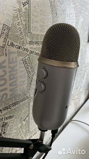 Микрофон blue yeti