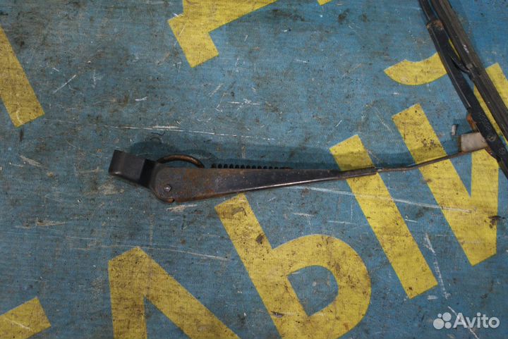 Поводок заднего дворника Ford Focus 1