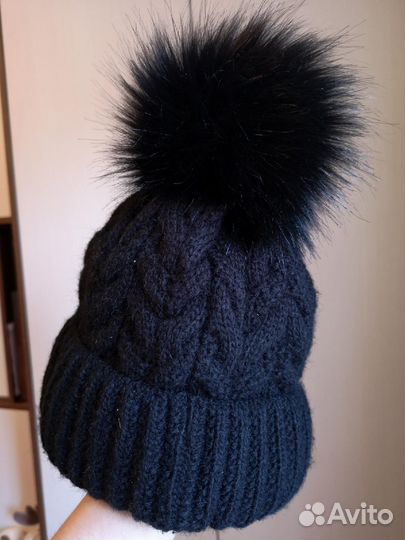 Шапка новая женская с помпоном