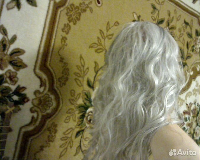 Парики женские