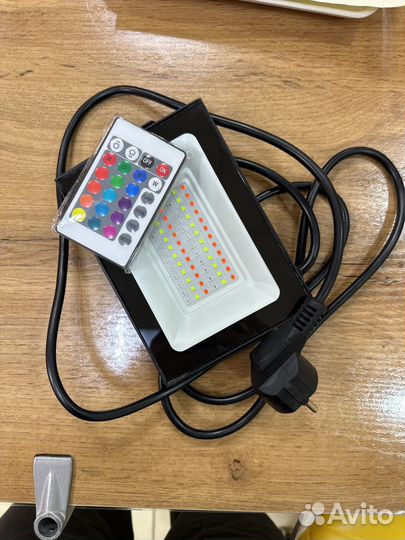 Прожектор видеосвет rnb