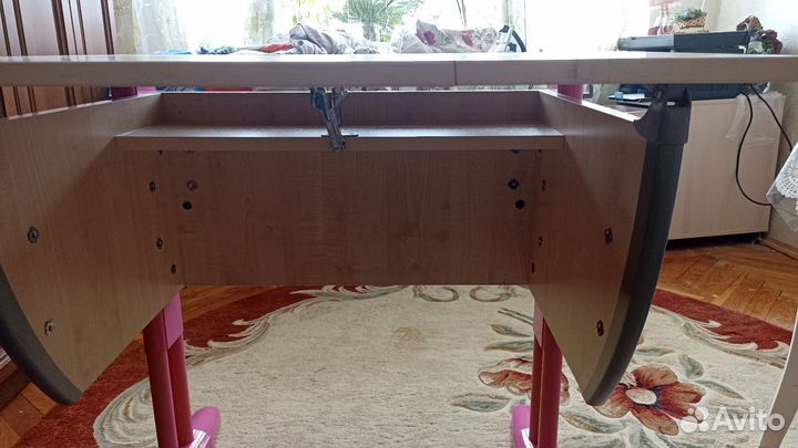 Письменный стол для школьника бу