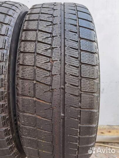 Bridgestone Blizzak Revo GZ 215/60 R16 95S