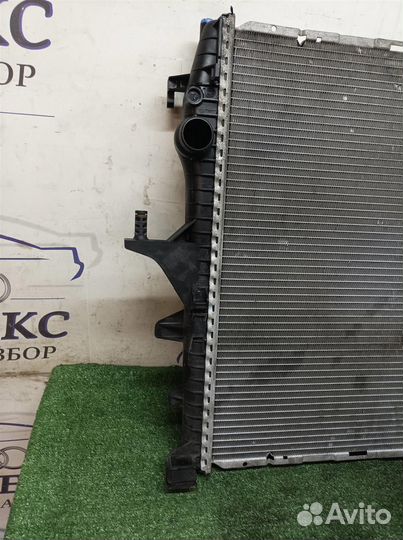 Радиатор основной VW Touareg 2002-2010