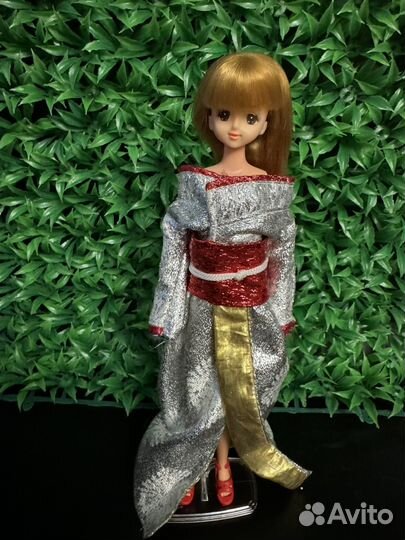 Японская кукла Jenny в кимоно