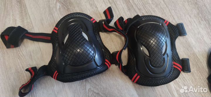 Наколенники