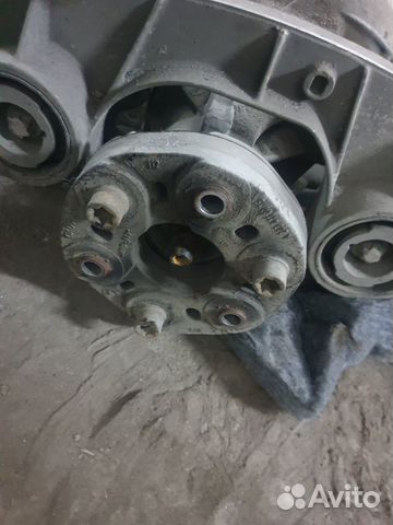 Кронштейн заднего редуктора Mercedes-Benz W221 W21