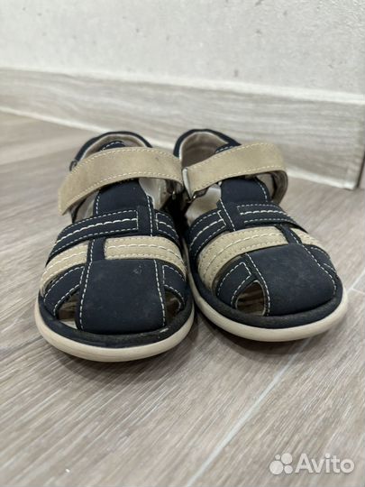 Сандали на мальчика 27
