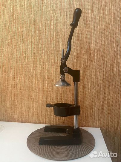 Соковыжималка механическая чугунный пресс