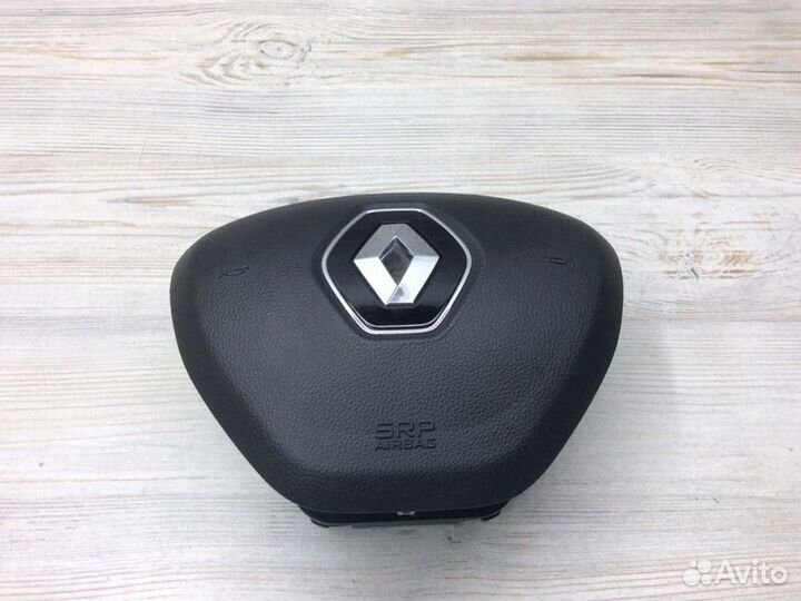 Подушка безопасности в рулевое колесо Renault