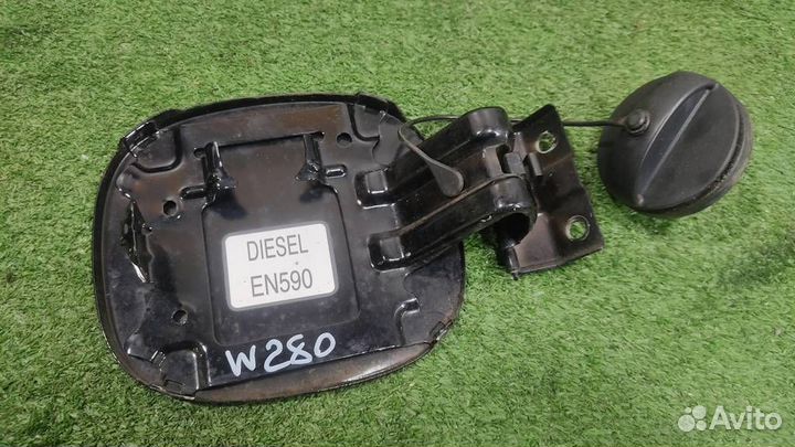 Лючок топливного бака Citroen C-Crosser 2007