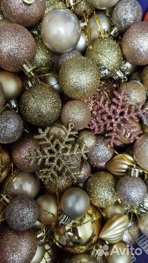 Елочные игрушки пластиковые золотые набор