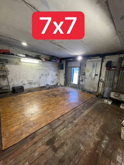 Гараж, > 30 м²