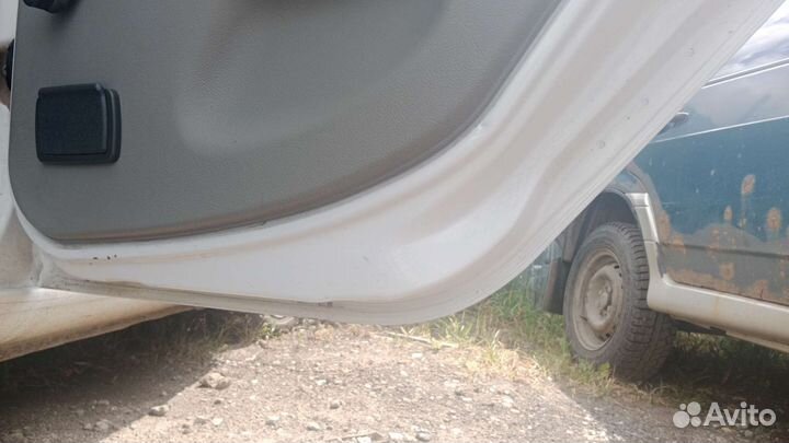 Дверь задняя правая renault symbol