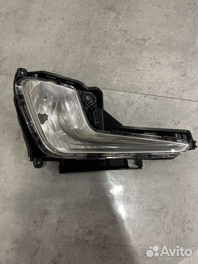 Противотуманная фара (правая) на Kia Rio 3