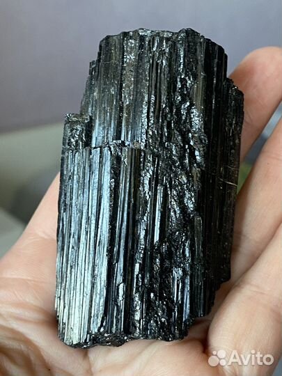 Черный турмалин Шерл