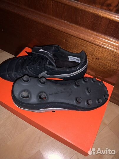 Футбольные Бутсы Nike Tiempo