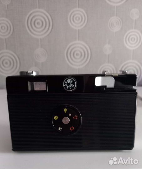 Фотоаппарат СССР Вилия Авто + книга по фотографии