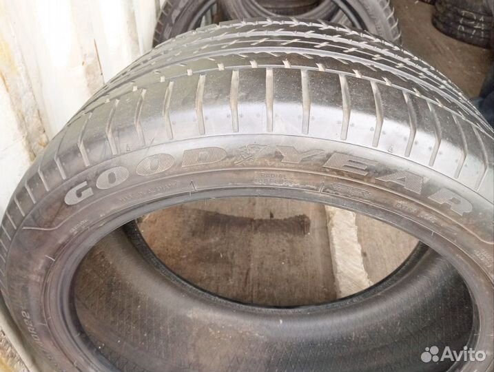 Goodyear Eagle F1 Asymmetric SUV 295/40 R22