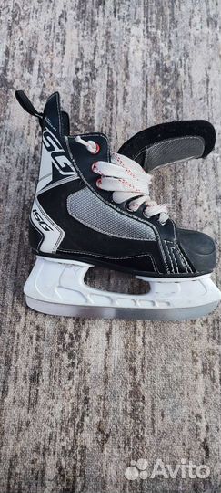 Коньки хоккейные