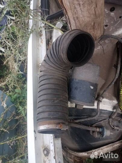 Патрубок воздушного фильтра Audi A6 45 2.0 AAE