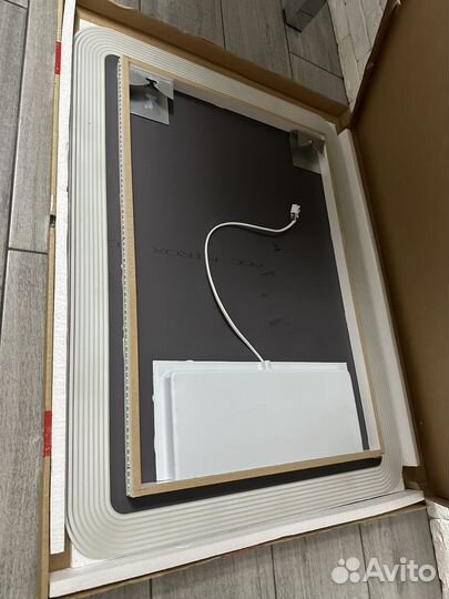 Зеркало с подсветкой для ванной