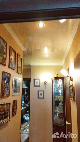 Витрина угловая бу