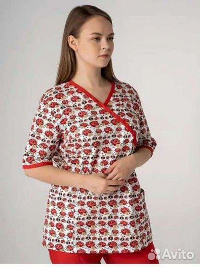 Медицинский костюм с принтом