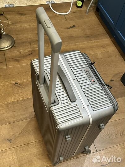 Чемодан на колесах бу