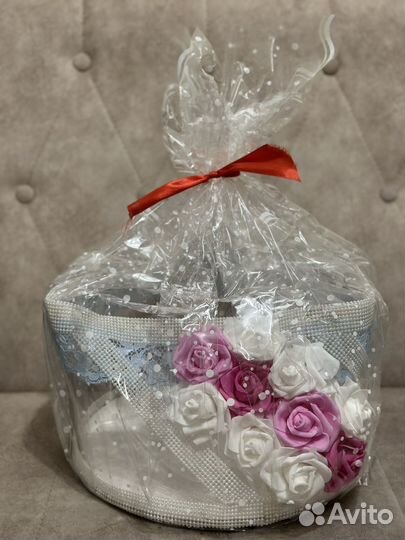 Подарочная корзина и мешочки