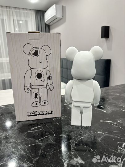 Фигурка Bearbrick X Daniel Arsham с кристаллами