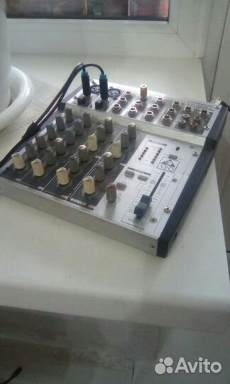 Микшерный пульт