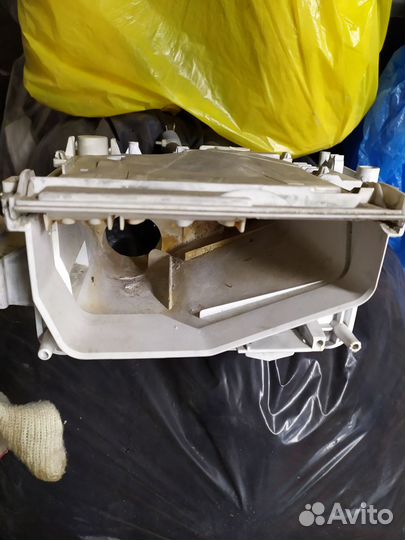 Стиральная машина Electrolux EWS 1046