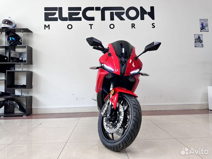 Электромотоцикл BMW RR