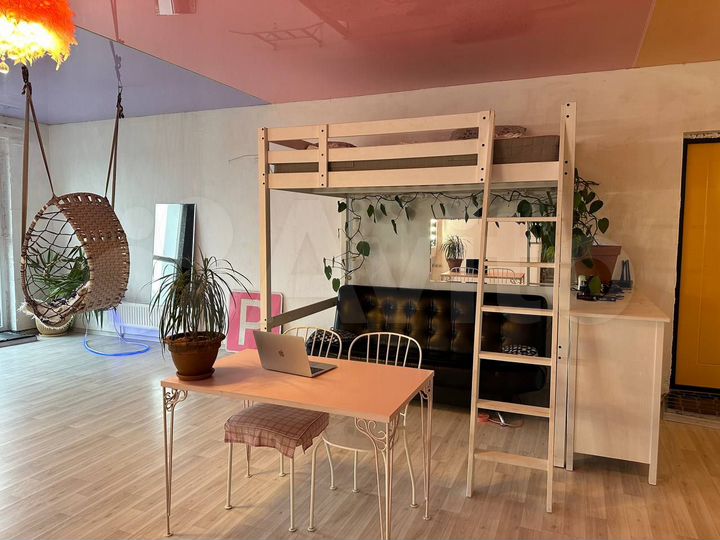 Квартира-студия, 79 м², 9/17 эт.