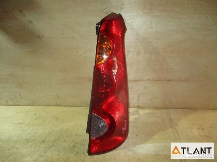 Стоп задний правый nissan note