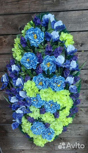 Ритуальные венки и корзины