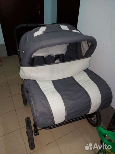 Коляска для двойни
