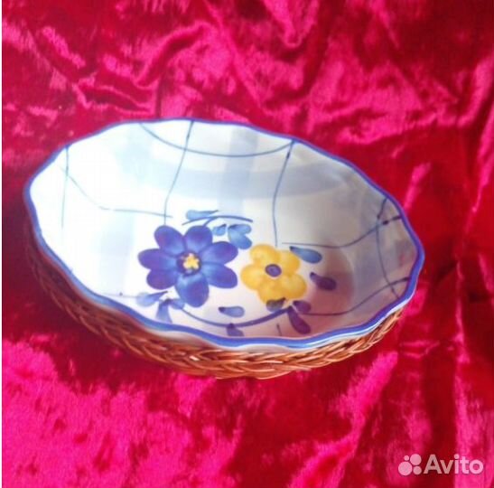 Салатники в плетенной корзинке