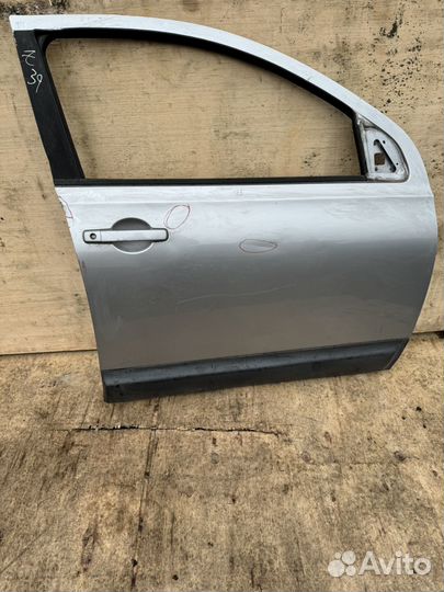 Дверь передняя правая Nissan Qashqai J10