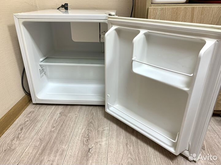 Холодильник бу маленький