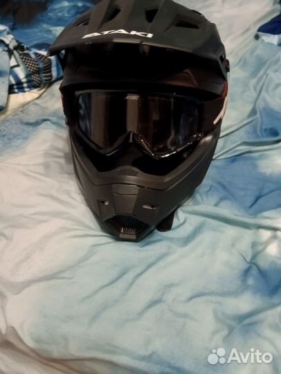 Продам кроссовый шлем
