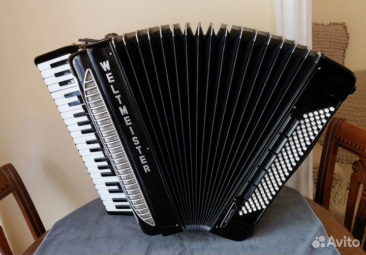 Аккордеон Weltmeister Supita 2 мадел глобус