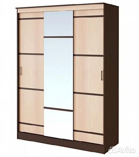 Шкаф-купе с зеркалом